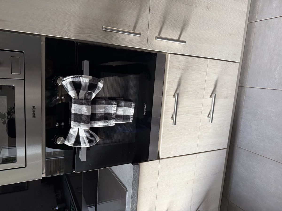 Détail de cuisine équipée dans un chalet géré par Altitude675